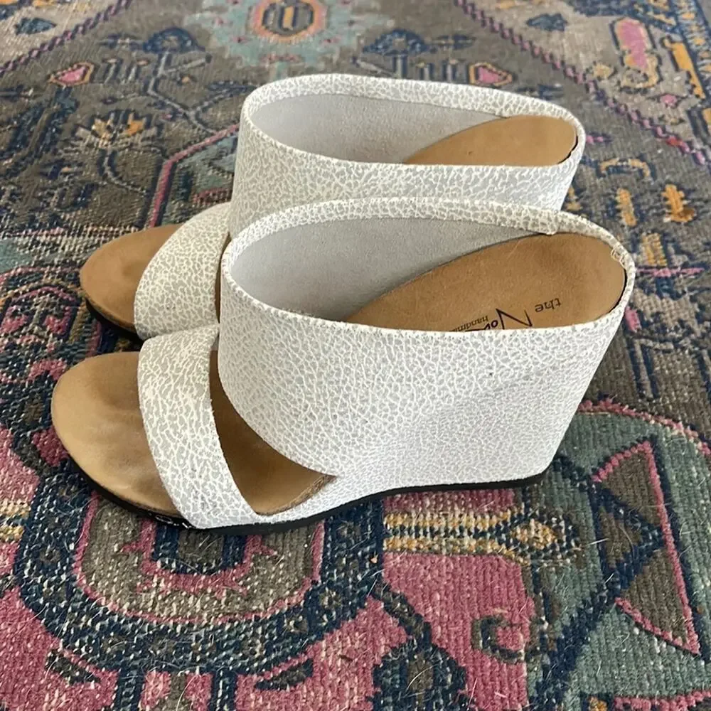 Peter Non textured leather open toed slip on wedge sandals sz 8